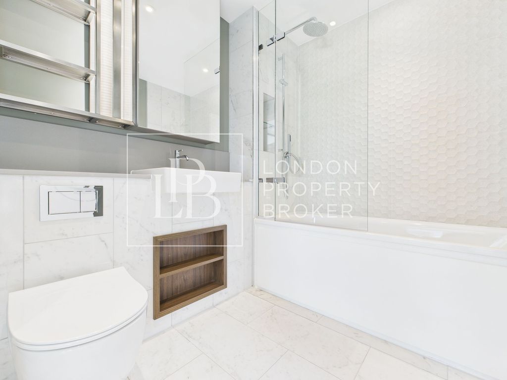 Property photo 3 of 24