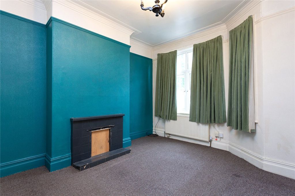 Property photo 2 of 12 Photo