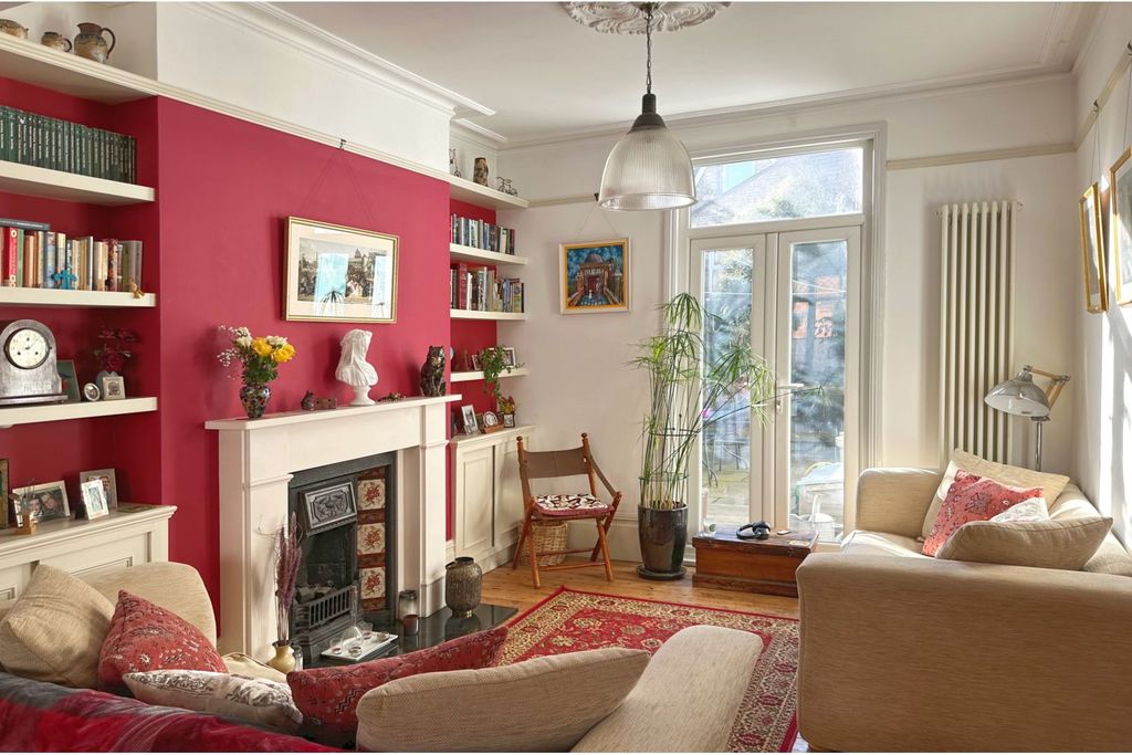Property photo 1 of 26