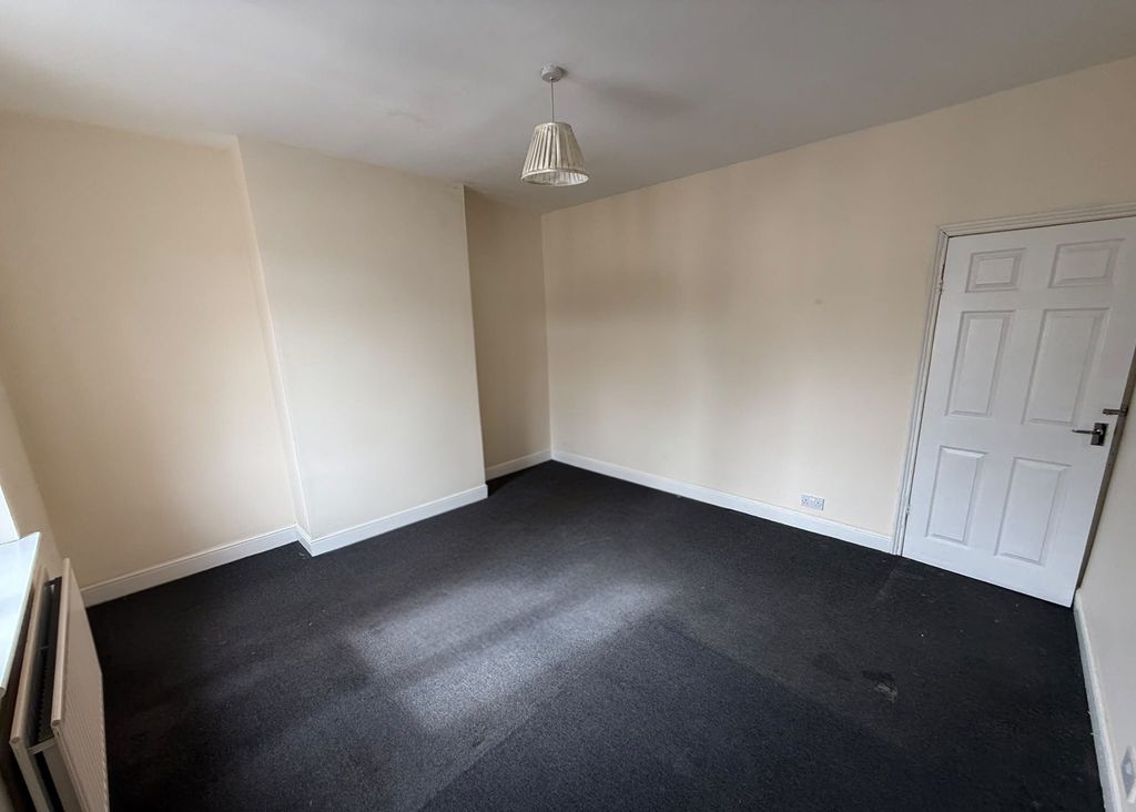 Property photo 1 of 3