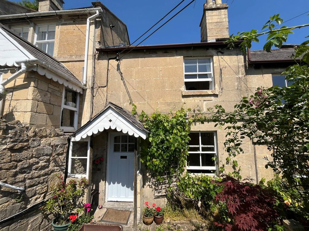 Property photo 1 of 18
