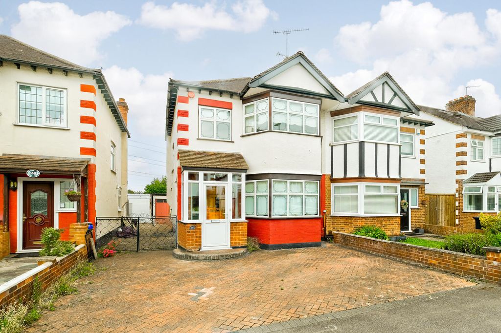 Property photo 1 of 18