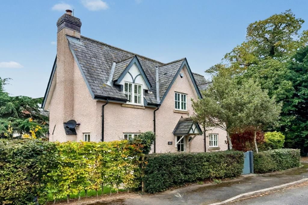 Property photo 1 of 25 Outside