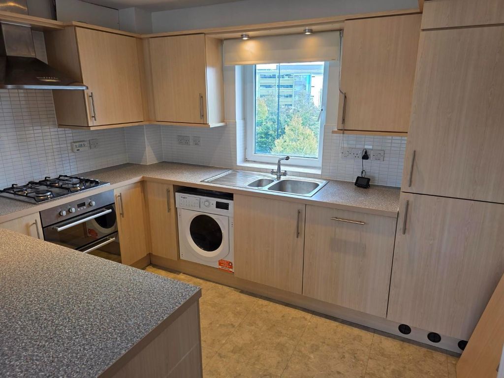 Property photo 3 of 11 Kitchen.Jpg