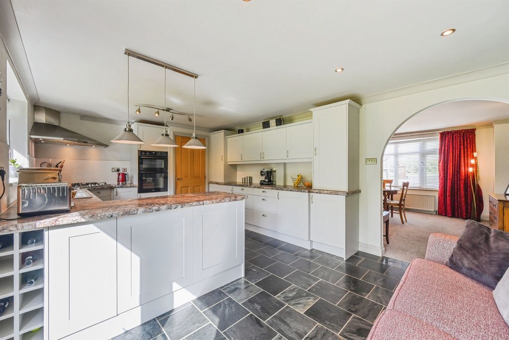 Additional image 6 of 4 bed detached house for saleStation Road, Mickleover, Derby DE3