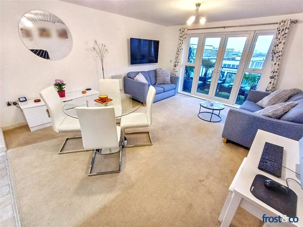 Property photo 3 of 14 Living/Dining Room