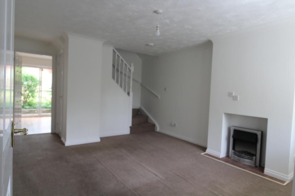 Property photo 2 of 8 Lounge