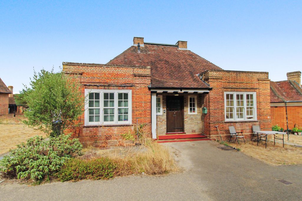 Property photo 1 of 5
