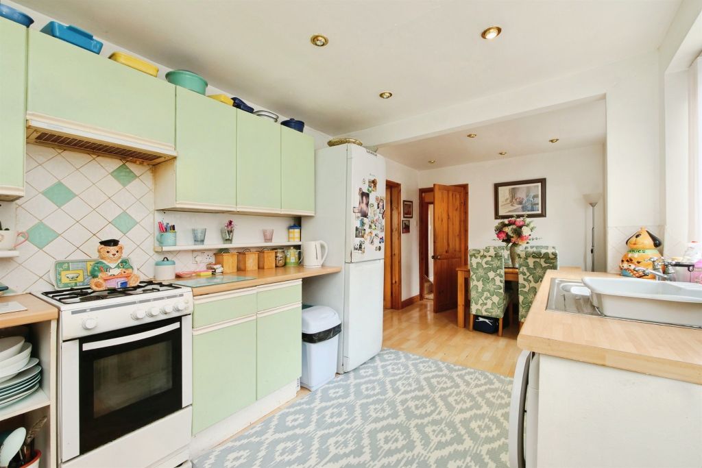 Property photo 3 of 16