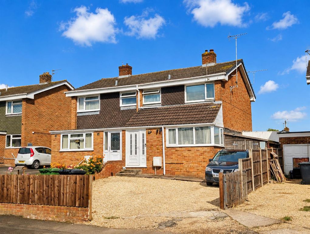 Property photo 1 of 19