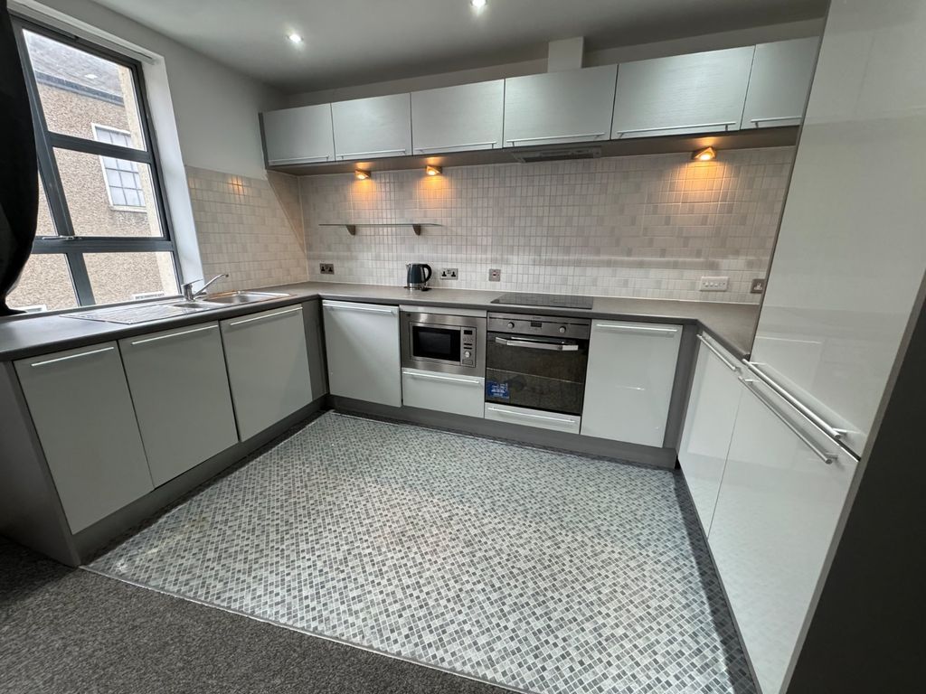 Property photo 2 of 7 Picture No. 15