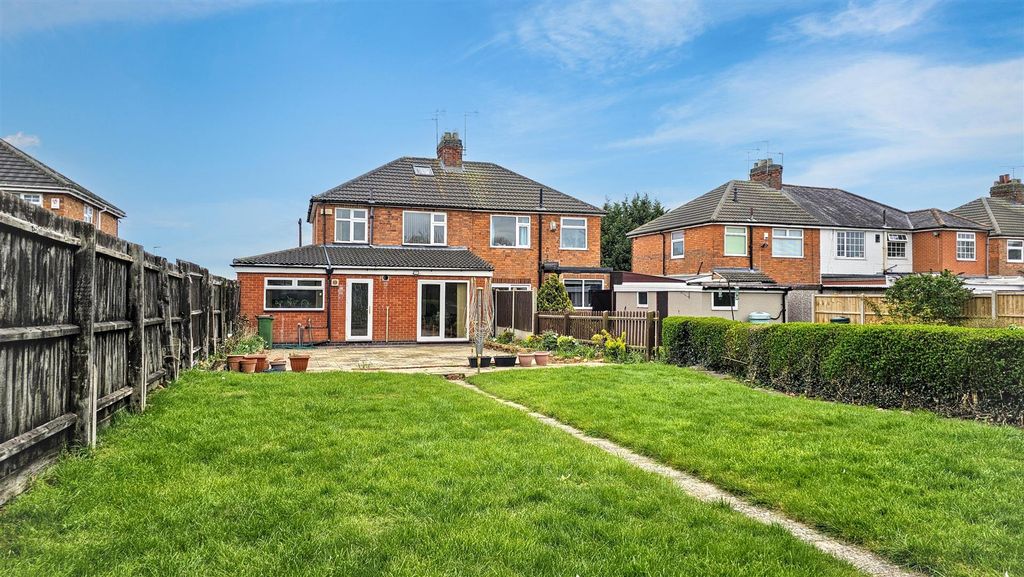 Property photo 2 of 14 20260401_131426.Jpg