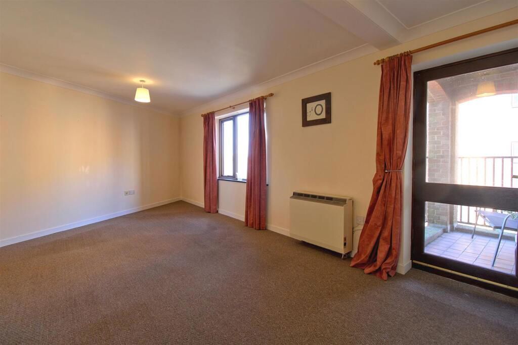 Property photo 3 of 20