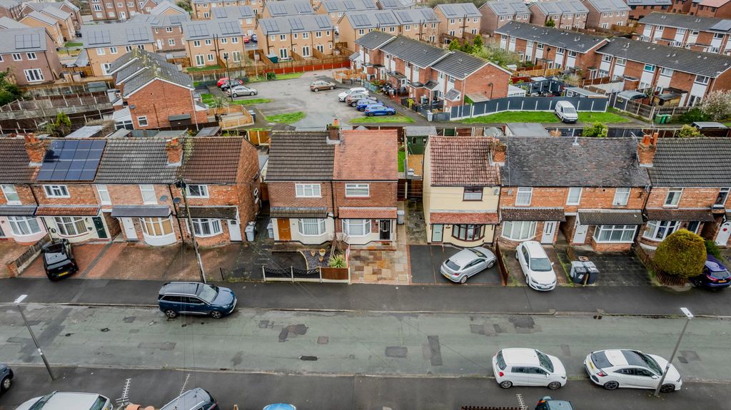 Property photo 2 of 14