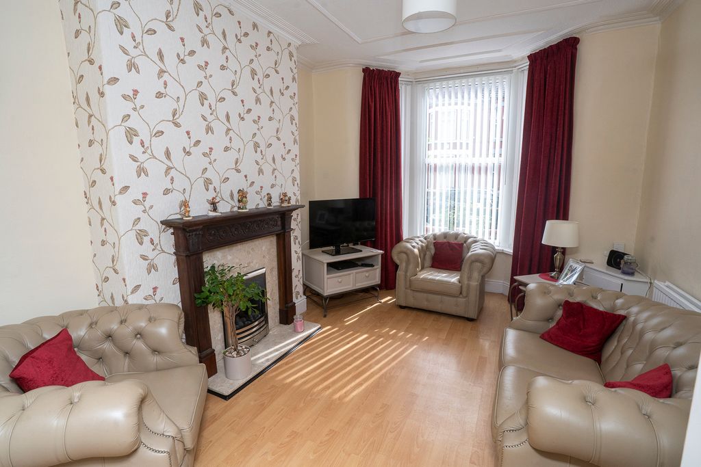 Property photo 3 of 29