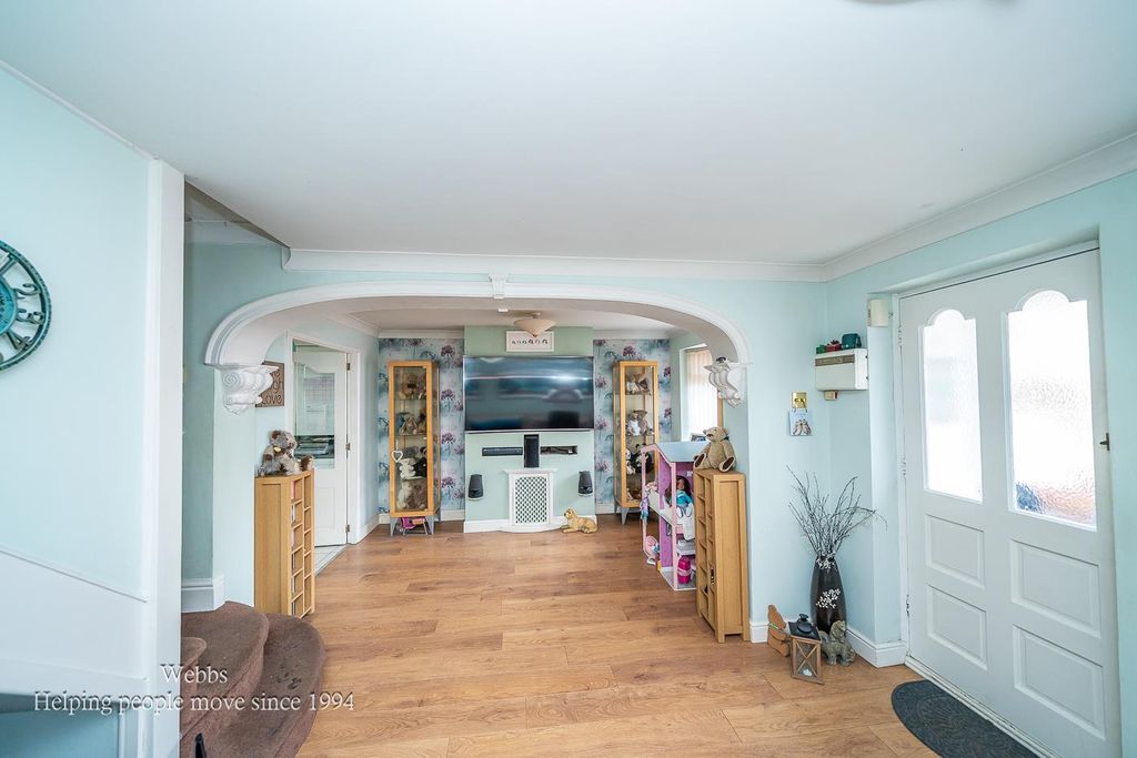 Property photo 3 of 30 Webbs-22.Jpg