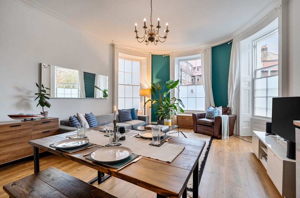 Property photo 3 of 10 1372984-22-6901E8...