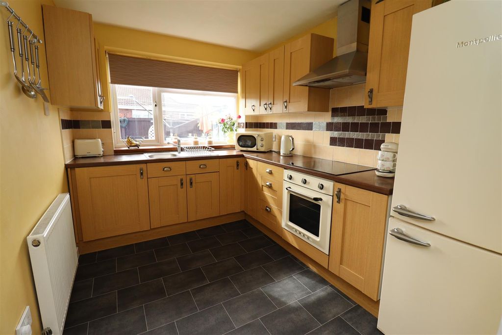 Property photo 3 of 11 Img_2477.Jpg