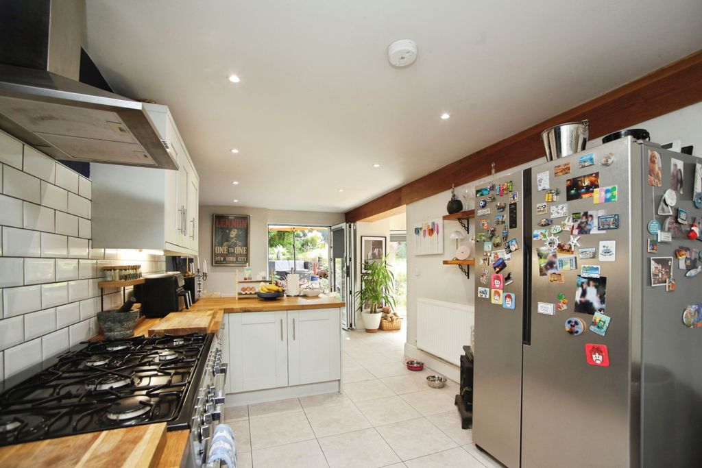 Additional image 10 of 3 bed semi-detached house for saleCroydon Close, Newport NP19