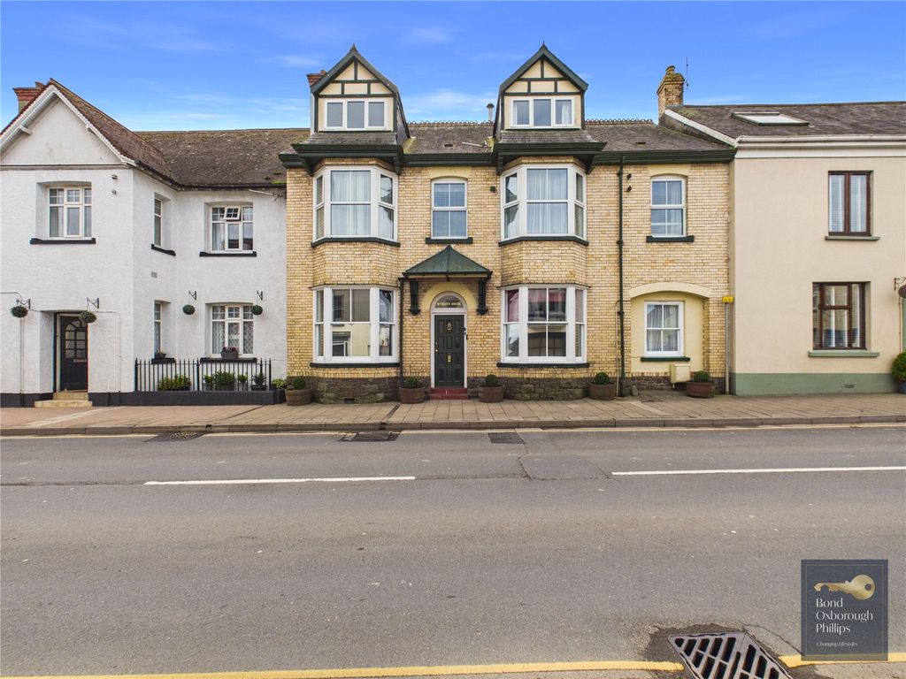 Property photo 1 of 47 Picture No. 22