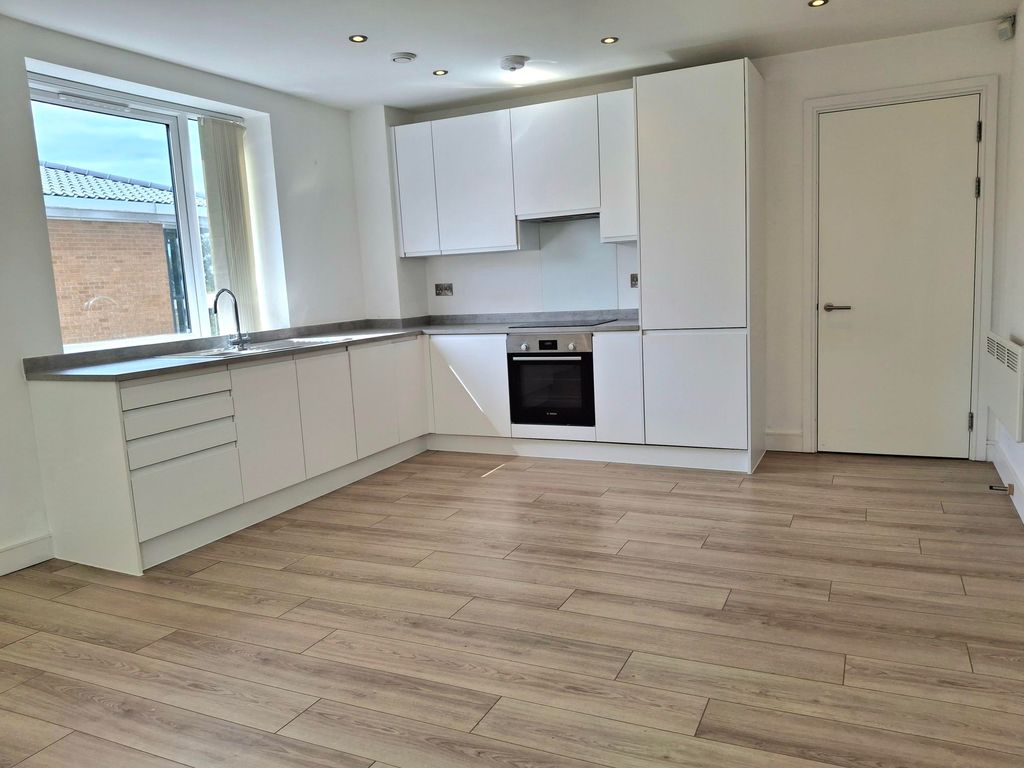 Property photo 2 of 7 Kitchen
