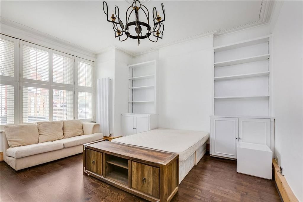 Property photo 1 of 6