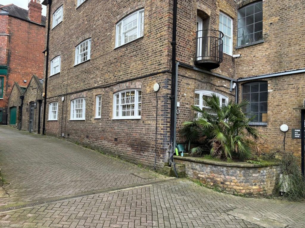 Property photo 1 of 6 Outside Building 1.Jpg