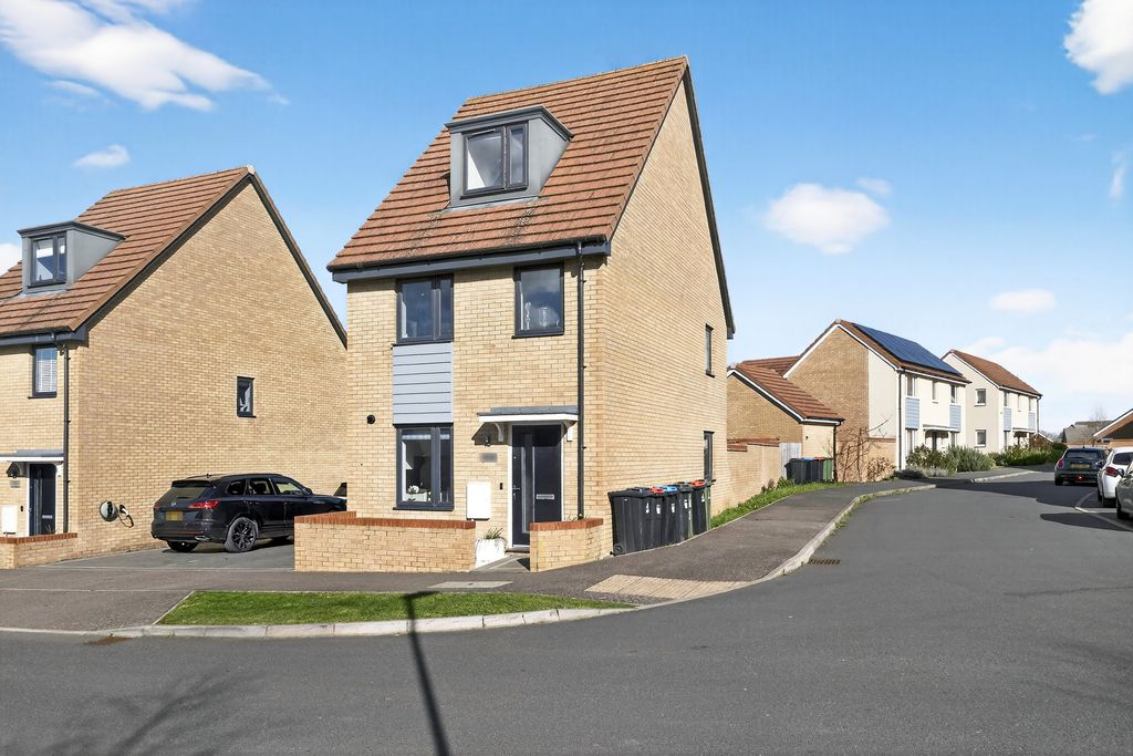 Property photo 1 of 21