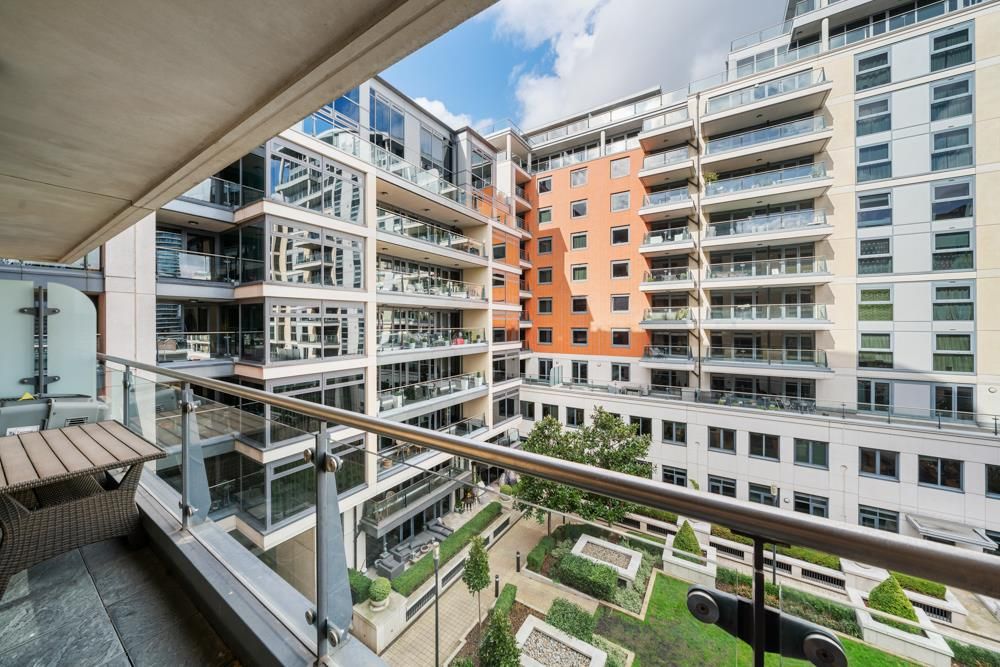 Property photo 2 of 10 Flat 29, Marina Point Sw6 2Gx-Lowres-1.Jpg