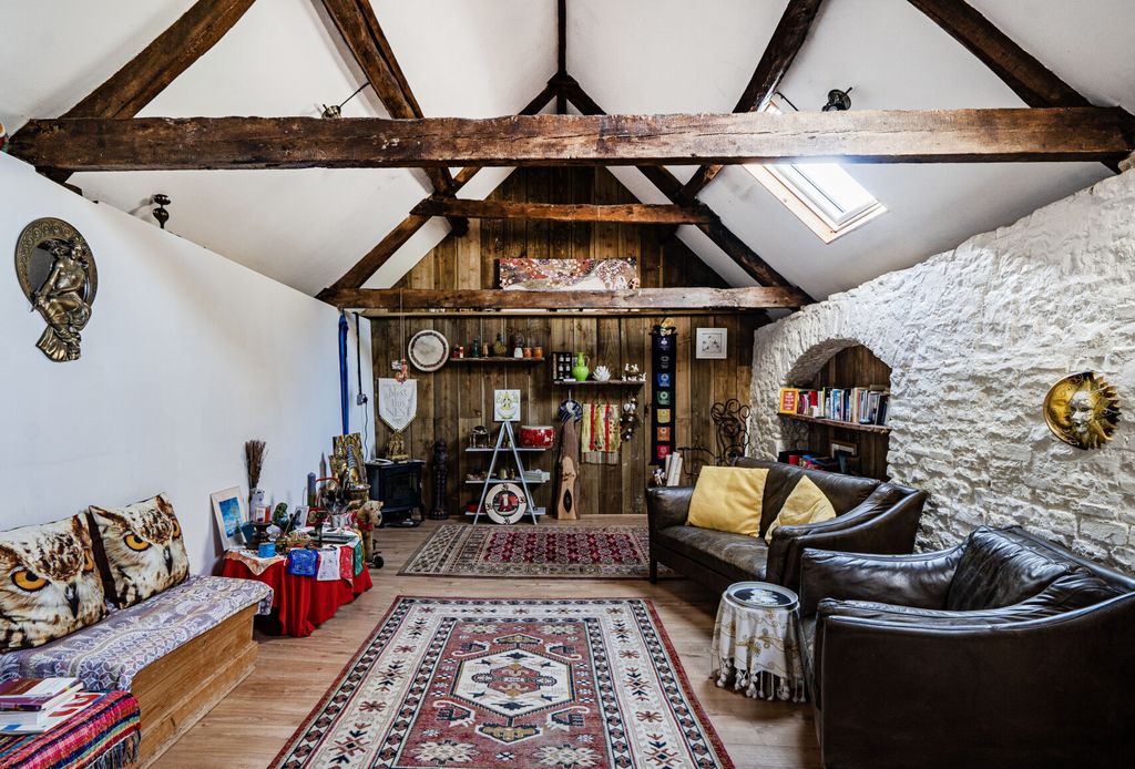 Property photo 3 of 23 1466238-1-6A154B6...