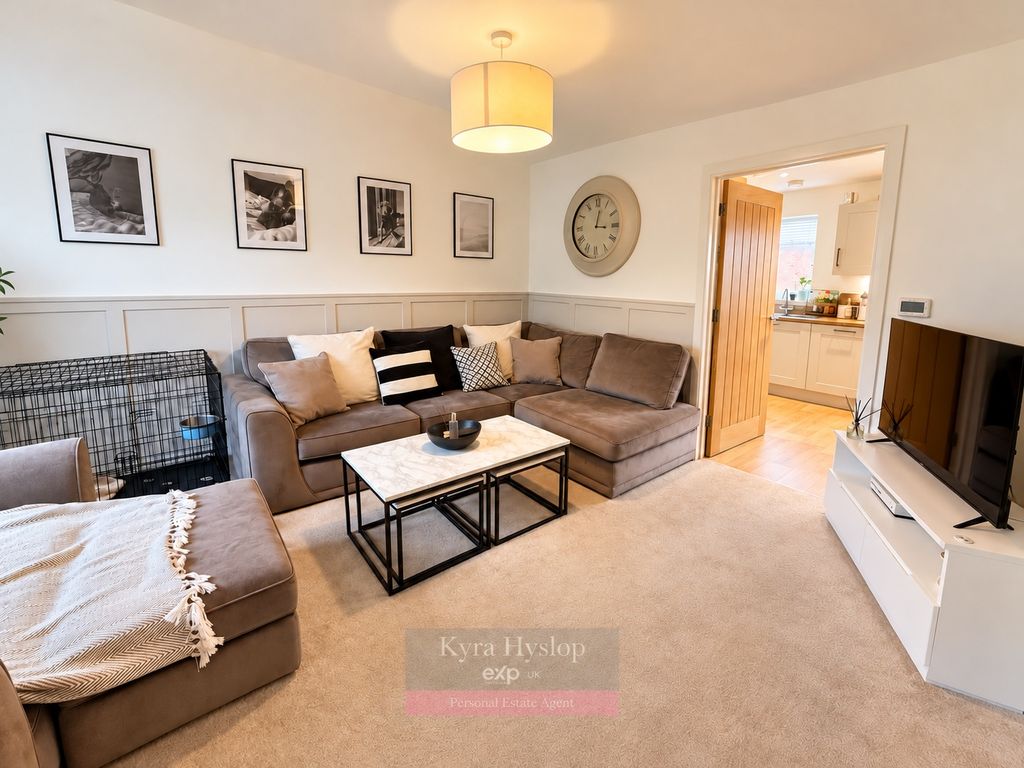 Property photo 3 of 13