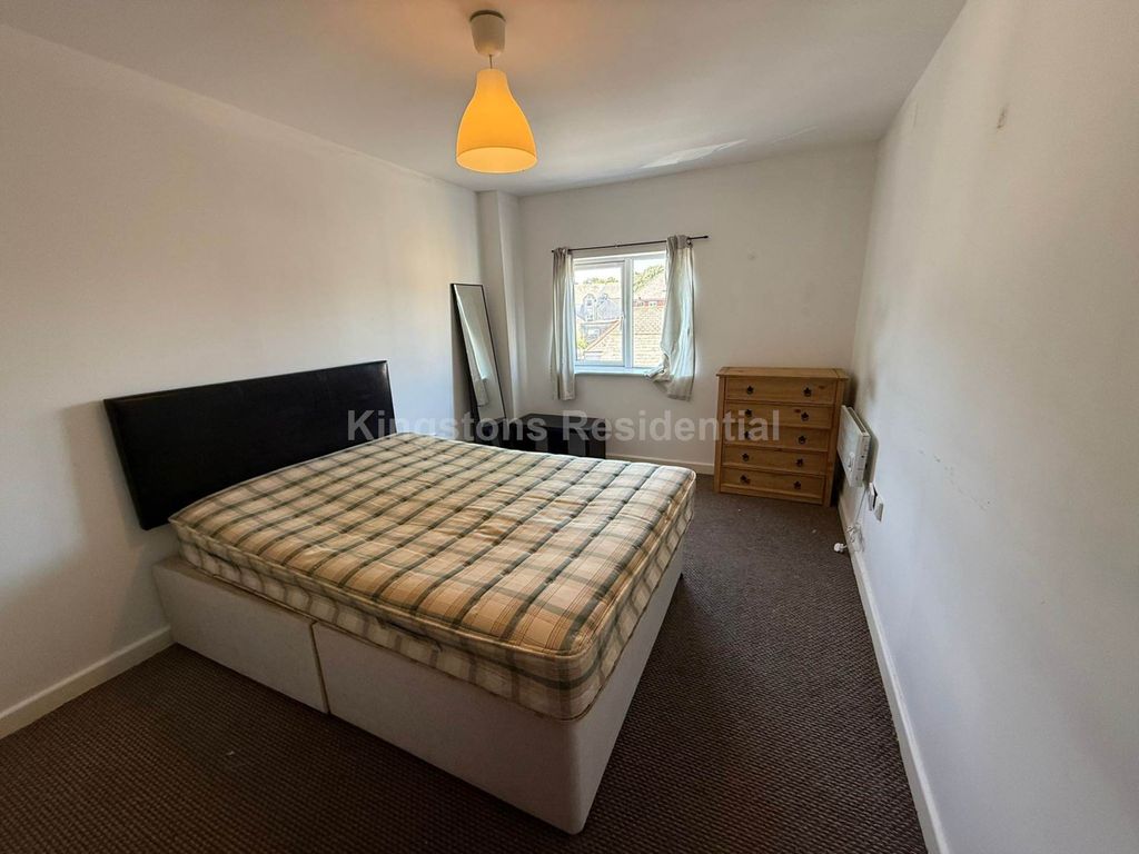 Property photo 3 of 4