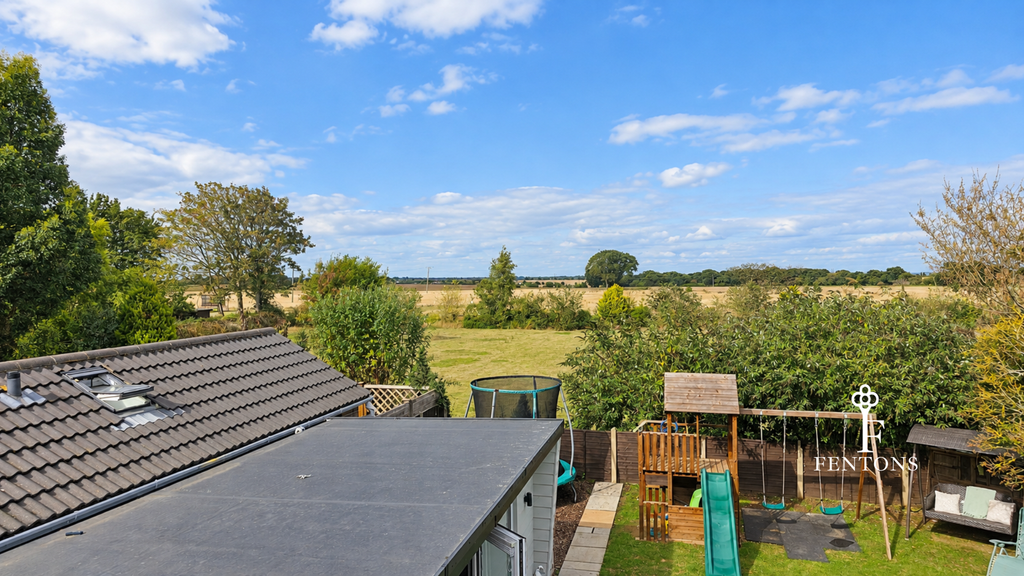 Property photo 2 of 33 Rear Garden