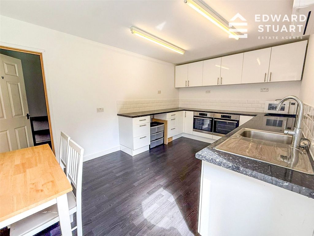 Property photo 2 of 14 Picture No. 07