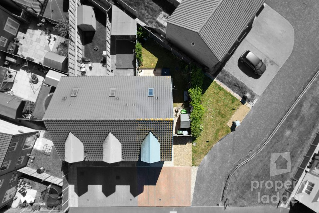 Property photo 3 of 29 Pl Drone-8