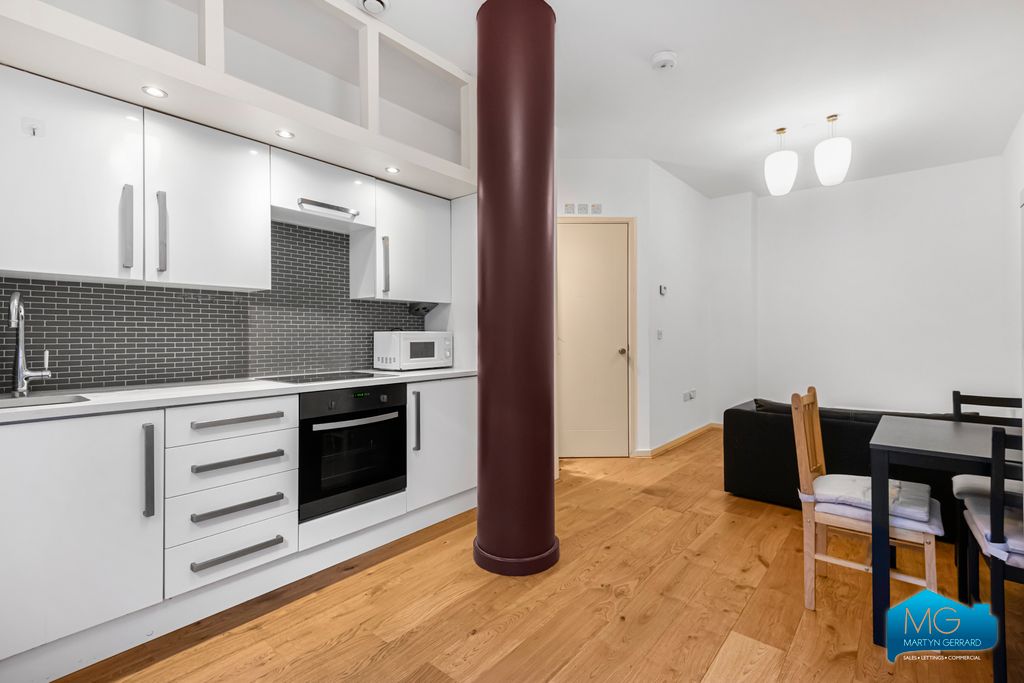 Property photo 1 of 16 Picture No. 03
