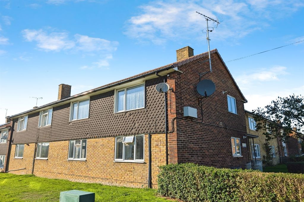 Property photo 1 of 8 (Main)