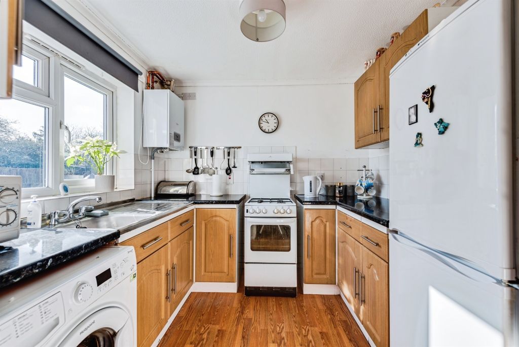 Property photo 3 of 12