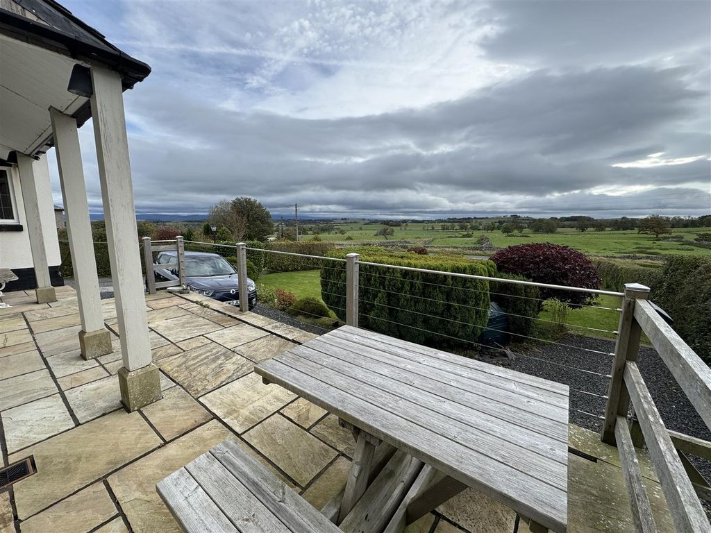 Property photo 3 of 32 Img_9666.Jpeg