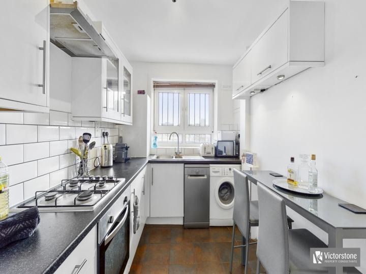 Property photo 3 of 10 981845