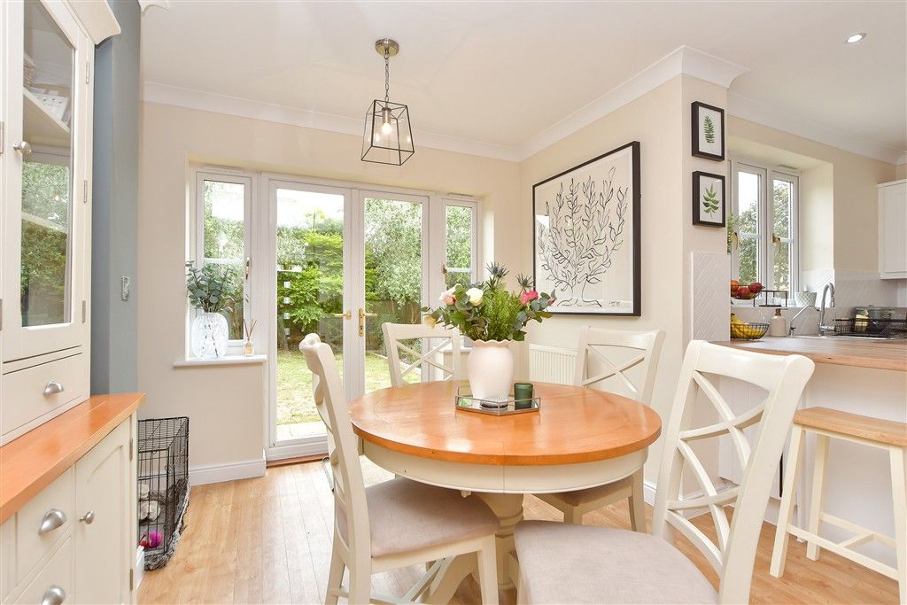 Property photo 2 of 15 Kitchen/Diner