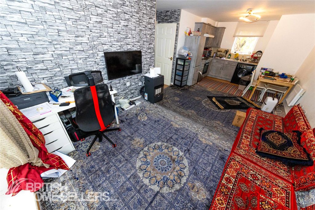 Property photo 2 of 20 Picture No. 18