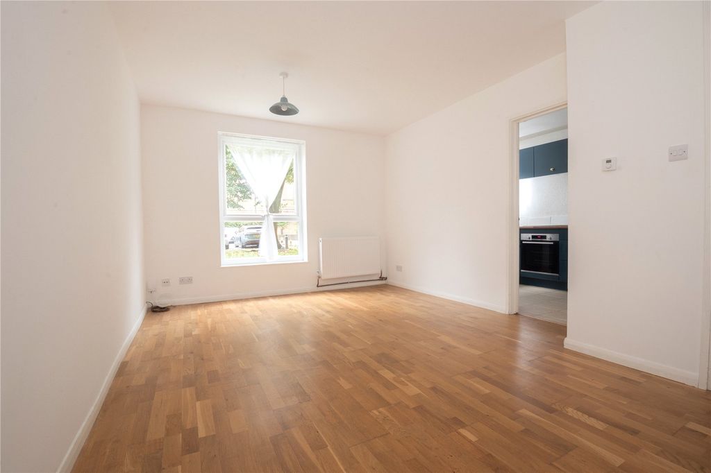 Property photo 2 of 16 Picture No. 2