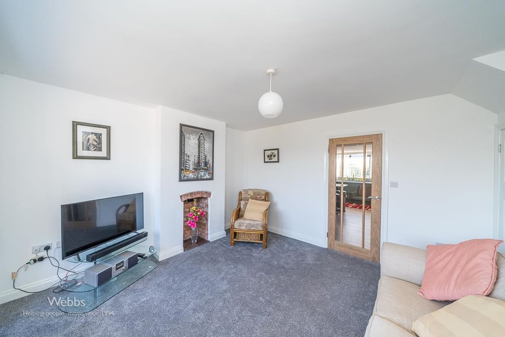 Property photo 3 of 37 Â© Webbs Estate Agents Â© (2 Of 143).Jpg