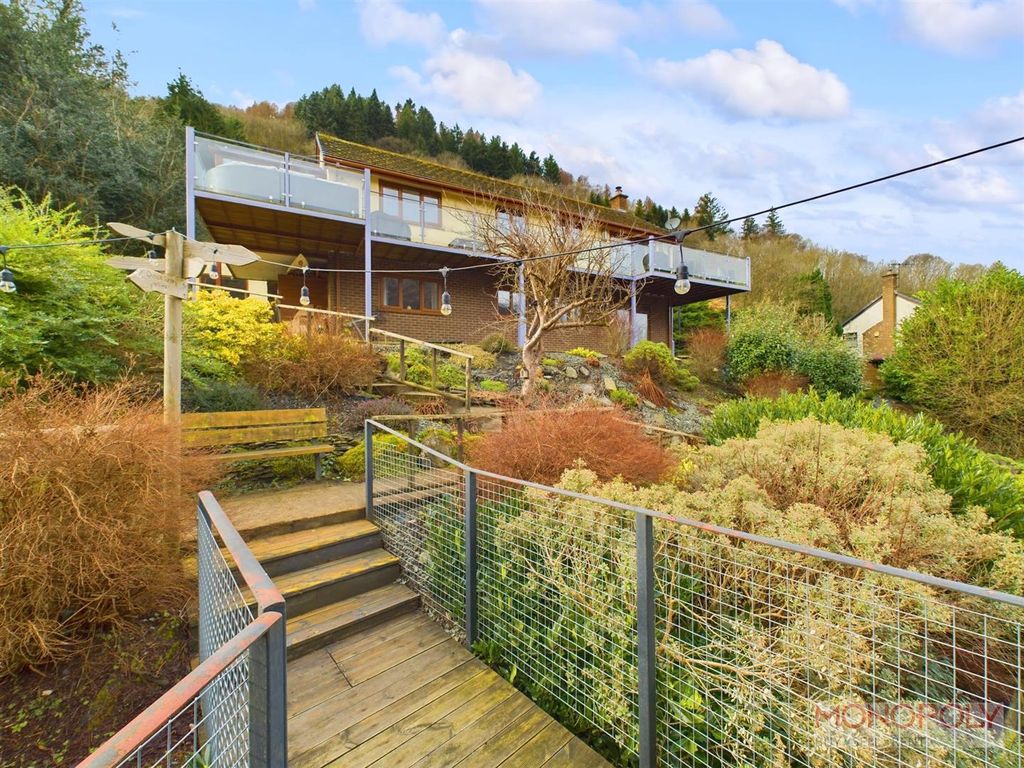 Property photo 1 of 56 Cam01943G0-Pr0376-Still055.Jpg