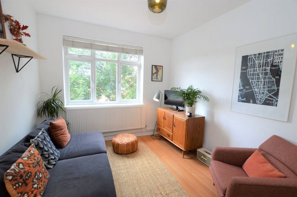 Property photo 2 of 6 Picture No. 05