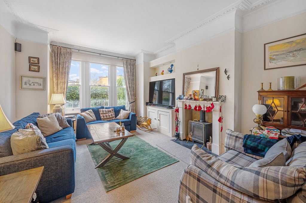 Property photo 1 of 18 174 Weir Road-1