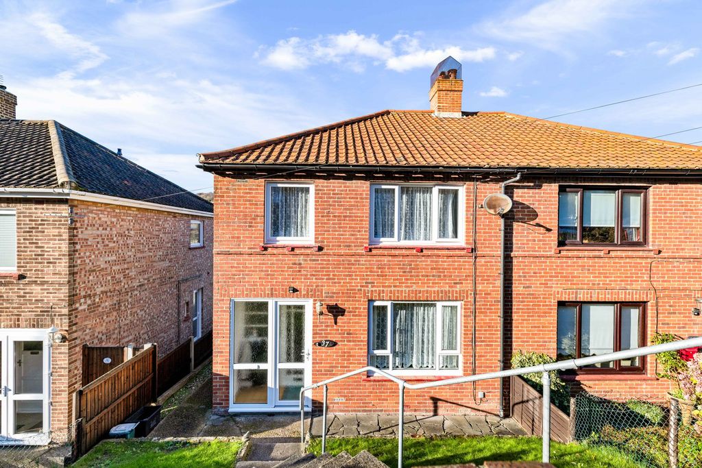 Property photo 1 of 14