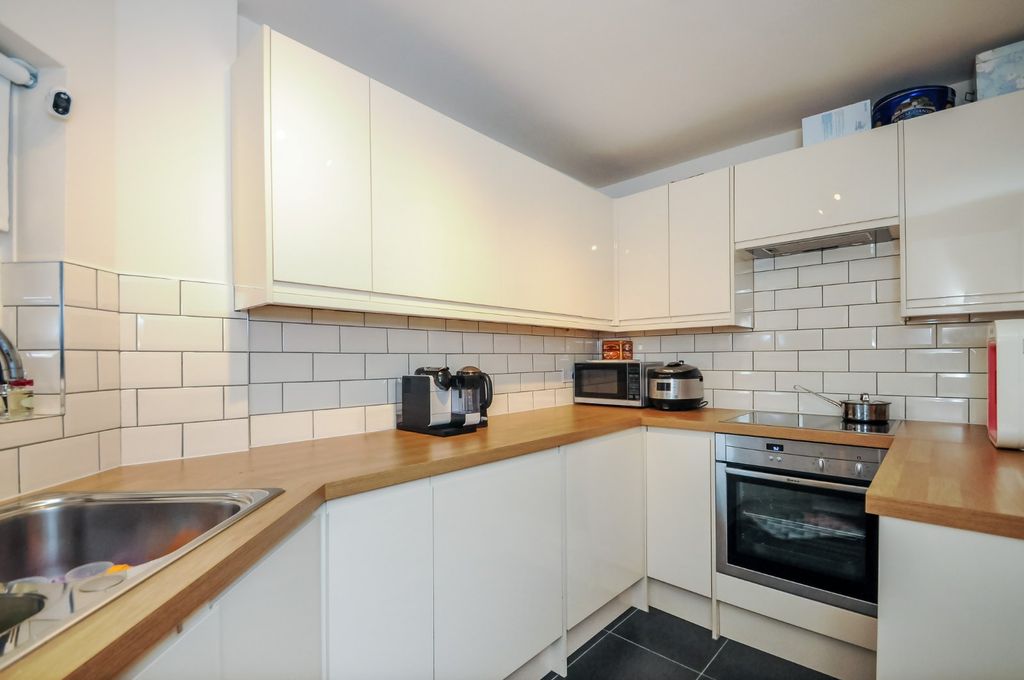 Property photo 2 of 8 Picture No. 01