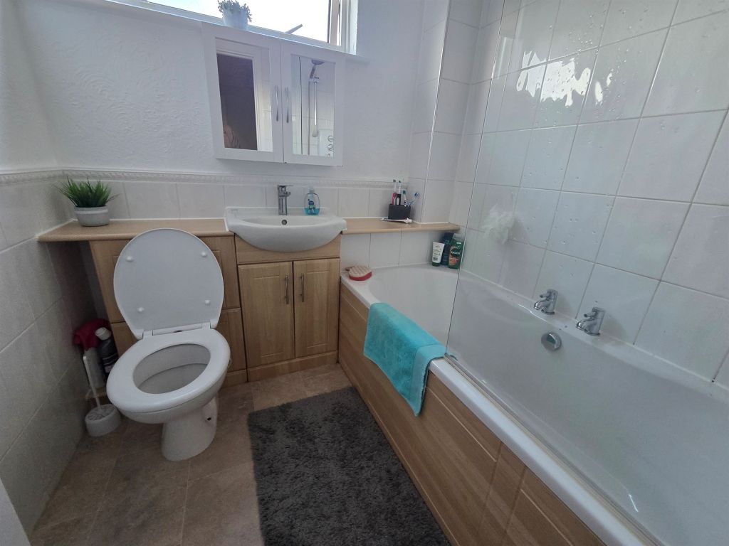 Property photo 3 of 5